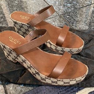 Women Gucci Sandals